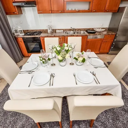 Luxurious Home In Vir Vir